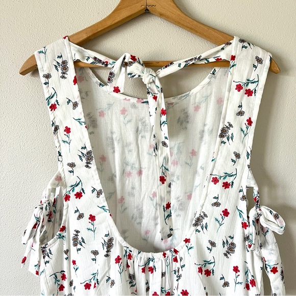 NWOT Asos White Floral Mini Prairie Dress w/ Open Back, Side Bow Ties, & Gathers - Picture 8 of 16